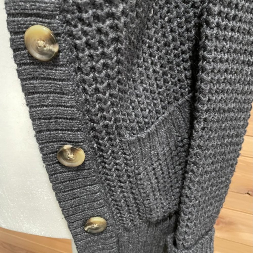 Aerie chunky soft charcoal grey long sweater - size small - Picture 2 of 6